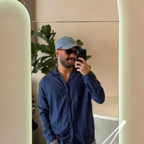 کاور آهنگ آدم بده منم یا تو از حامیم