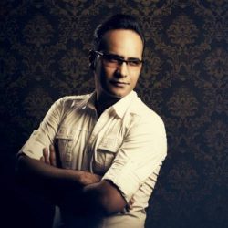 کاور آهنگ از ماست که برماست از شهرام شکوهی