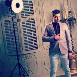 کاور آهنگ تقویم بی بهار از پویا بیاتی