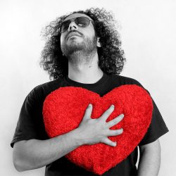 کاور آهنگ دیوونه از سینا حجازی