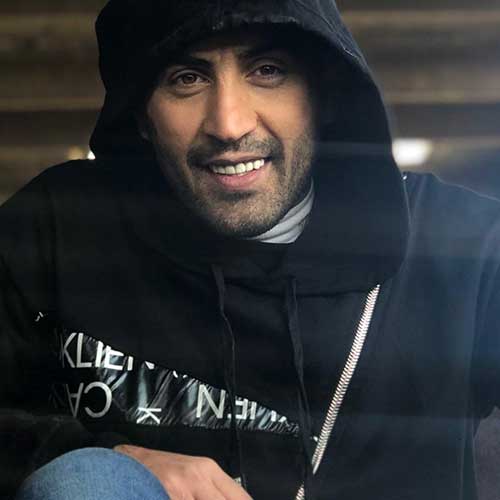 کاور آهنگ زیبای بی عاطفه از احمد سلو